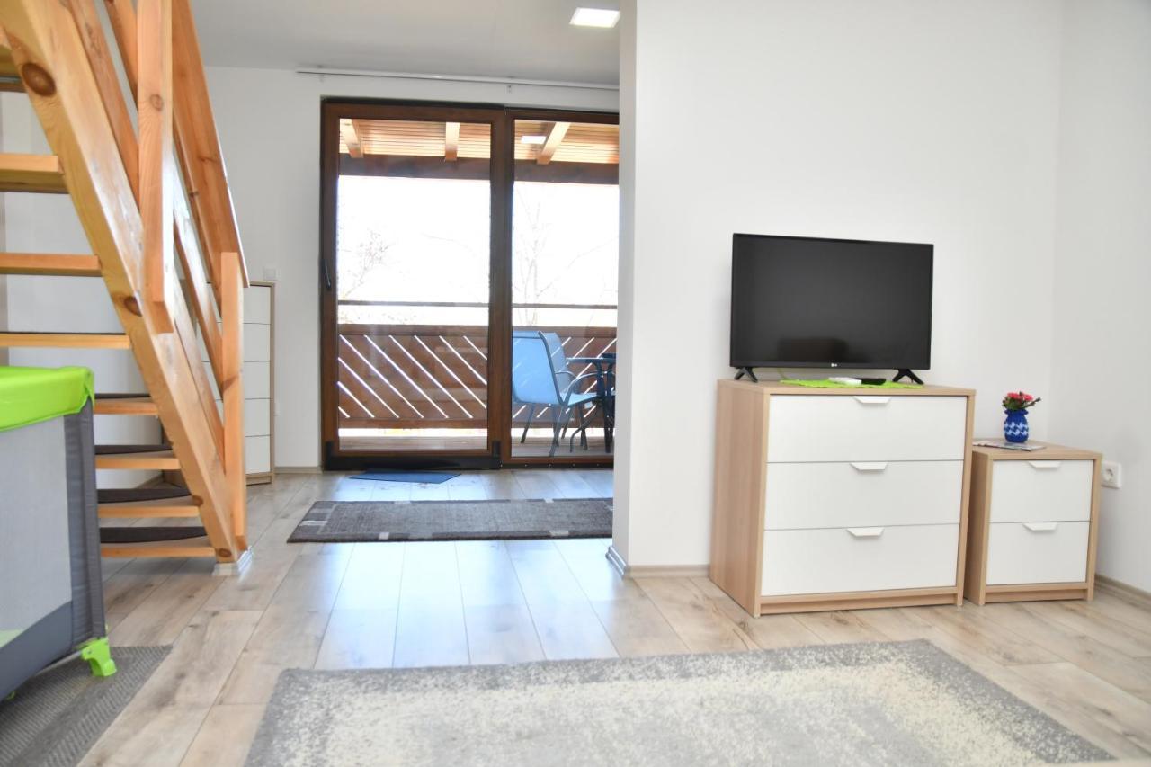 Foeveny Apartmanok Balatonfuzfo Exterior photo