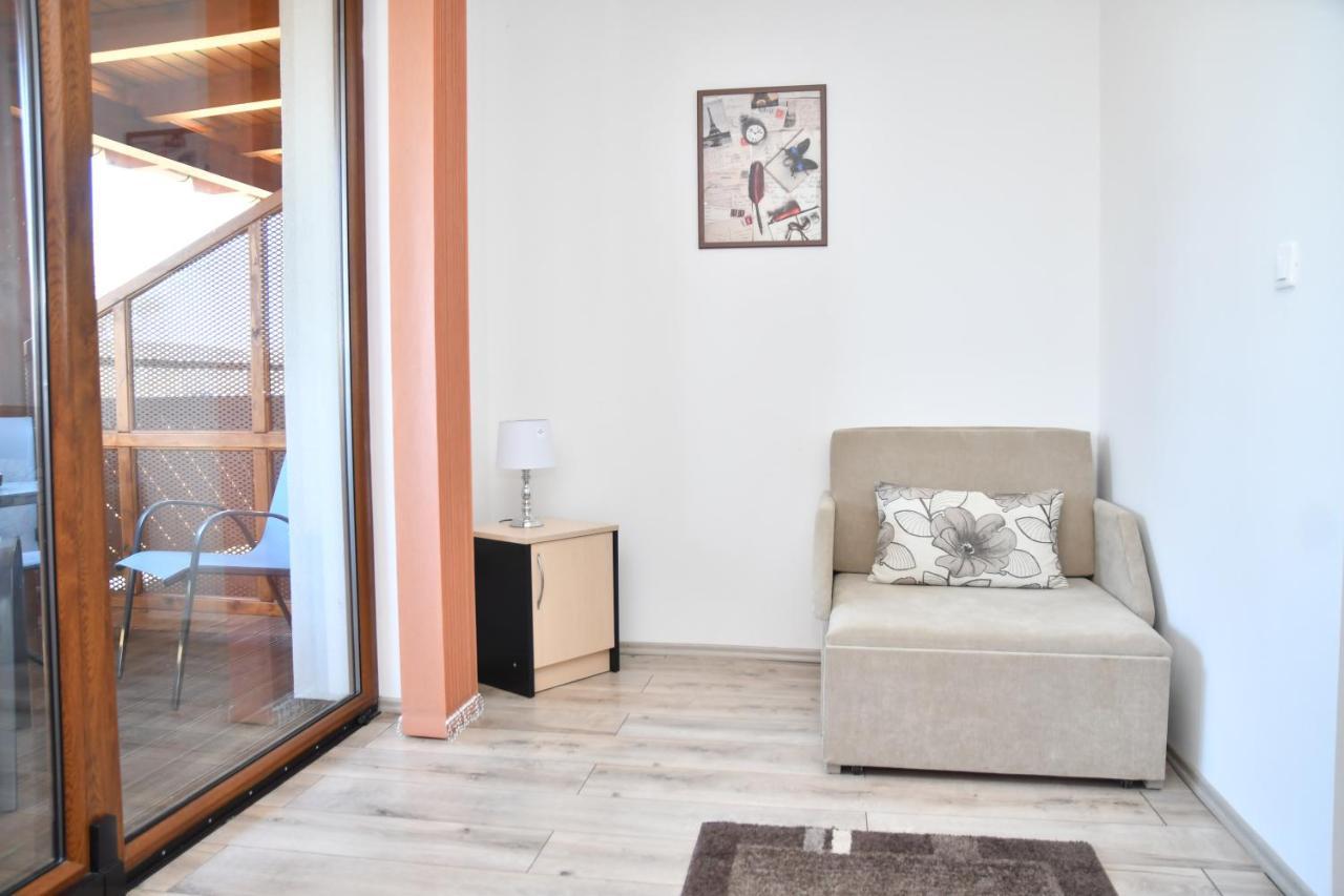 Foeveny Apartmanok Balatonfuzfo Exterior photo